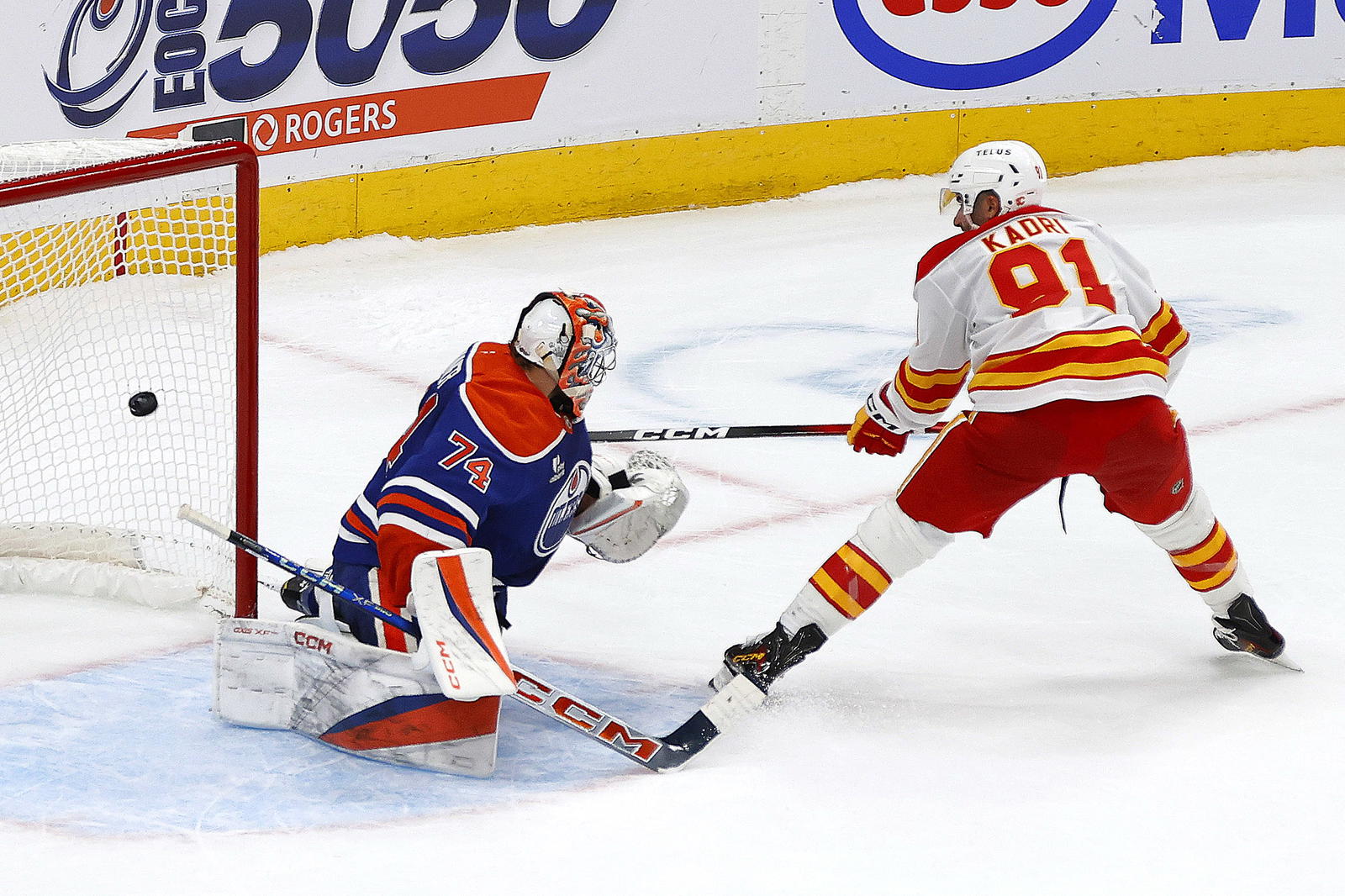 Stuart Skinner, el tercer gol del partido, cometió un error, luego Nazem Kadri detuvo la mayoría de los tiros hasta el ganador del tiro. Figura © Perry Nelson Imagen Imágenes