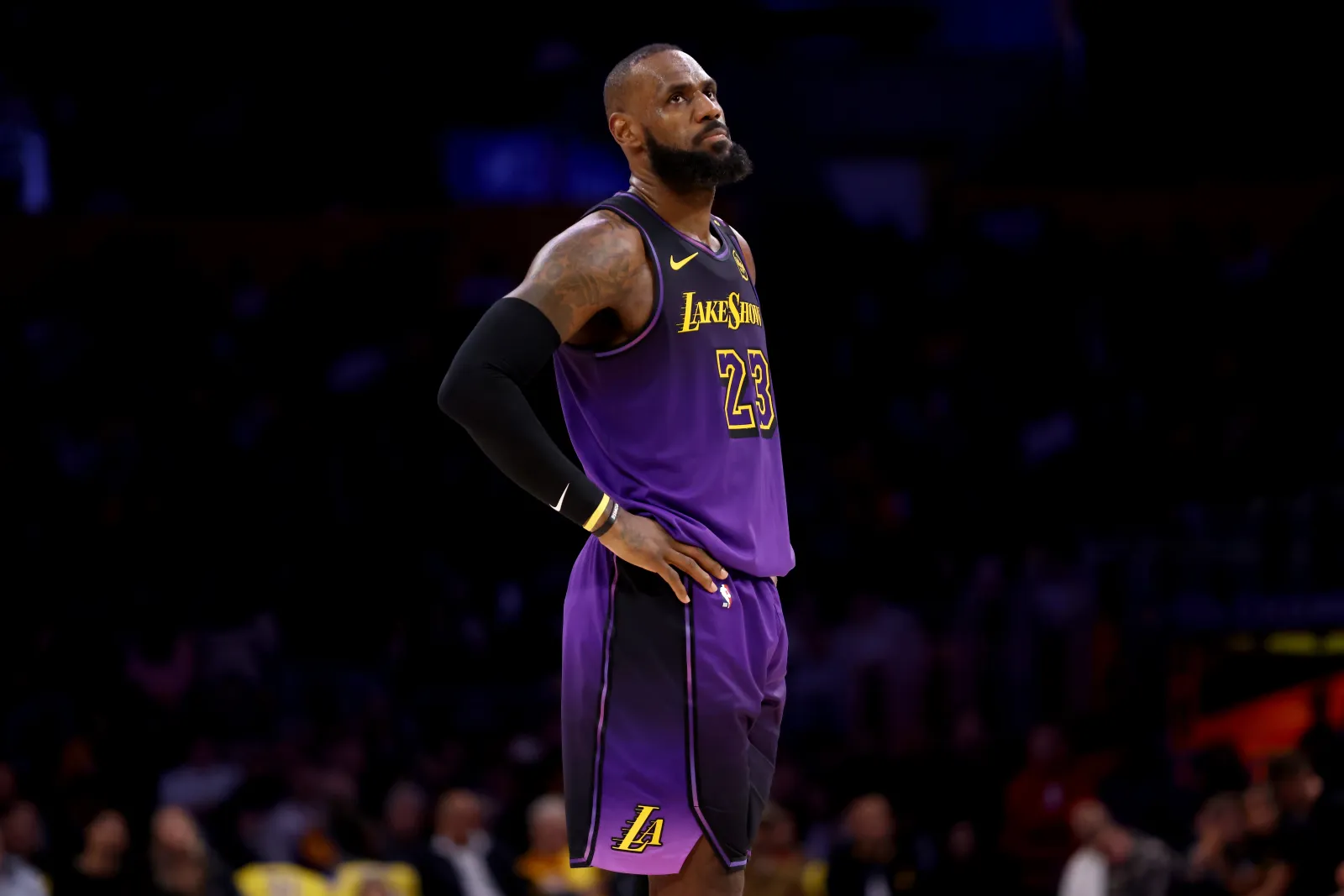 Los Angeles Lakers star LeBron James against Spurs