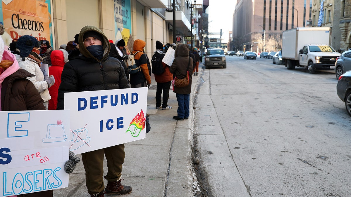 Protestas contra ICE se llevan a cabo en Minnesota