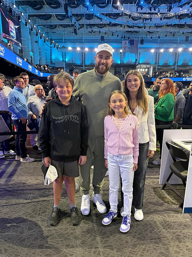 Travis Kelce trajo su poder de estrella a Florida esta semana después de codearse con Kai Trump