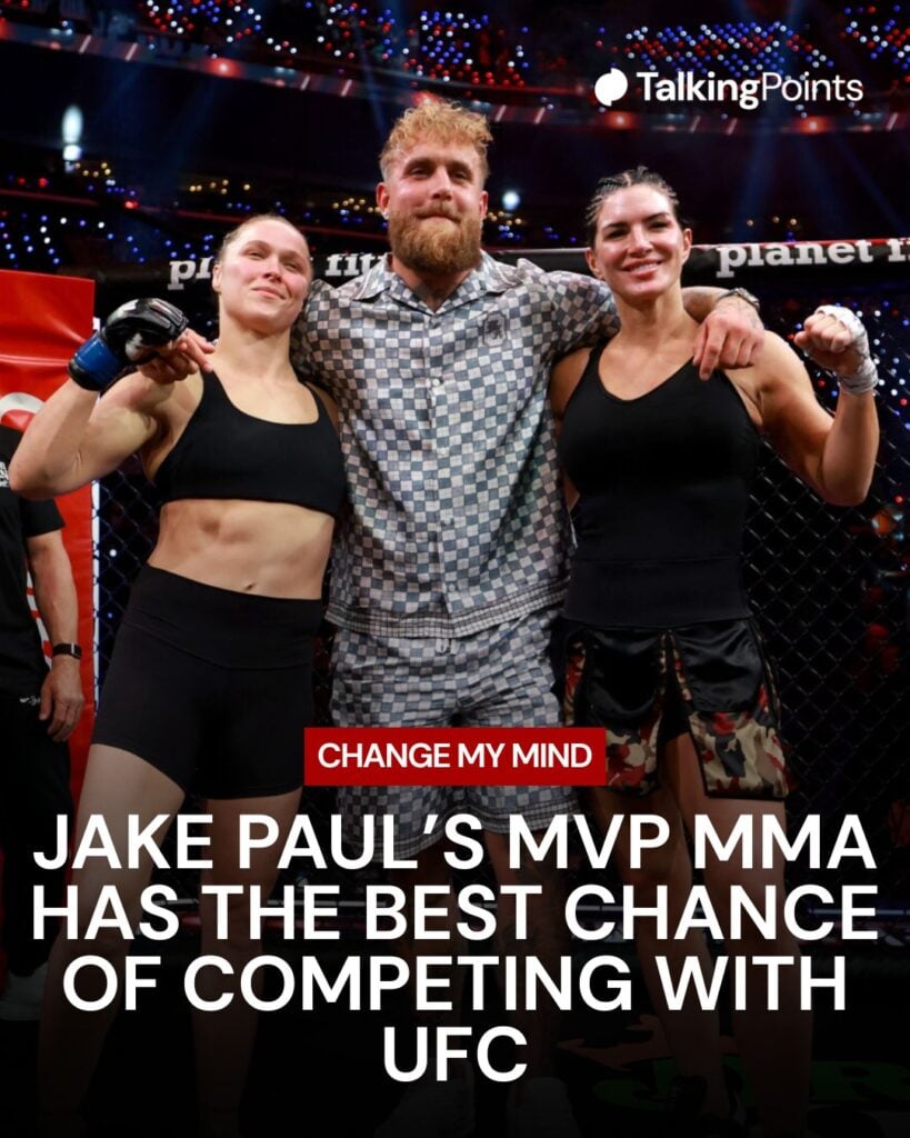 Jake Paul posa con Ronda Rousey y Gina Carano tras su pelea en MVP MMA 1